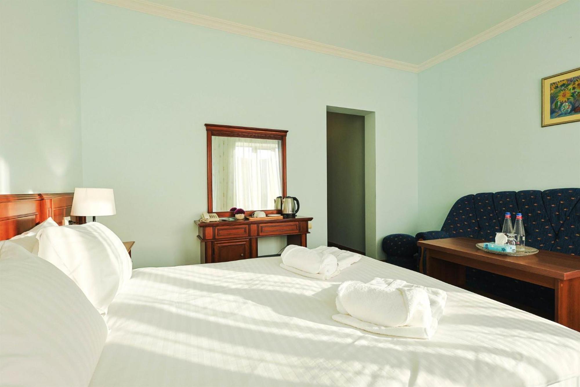 Lalaner Hotel Sisian Luaran gambar
