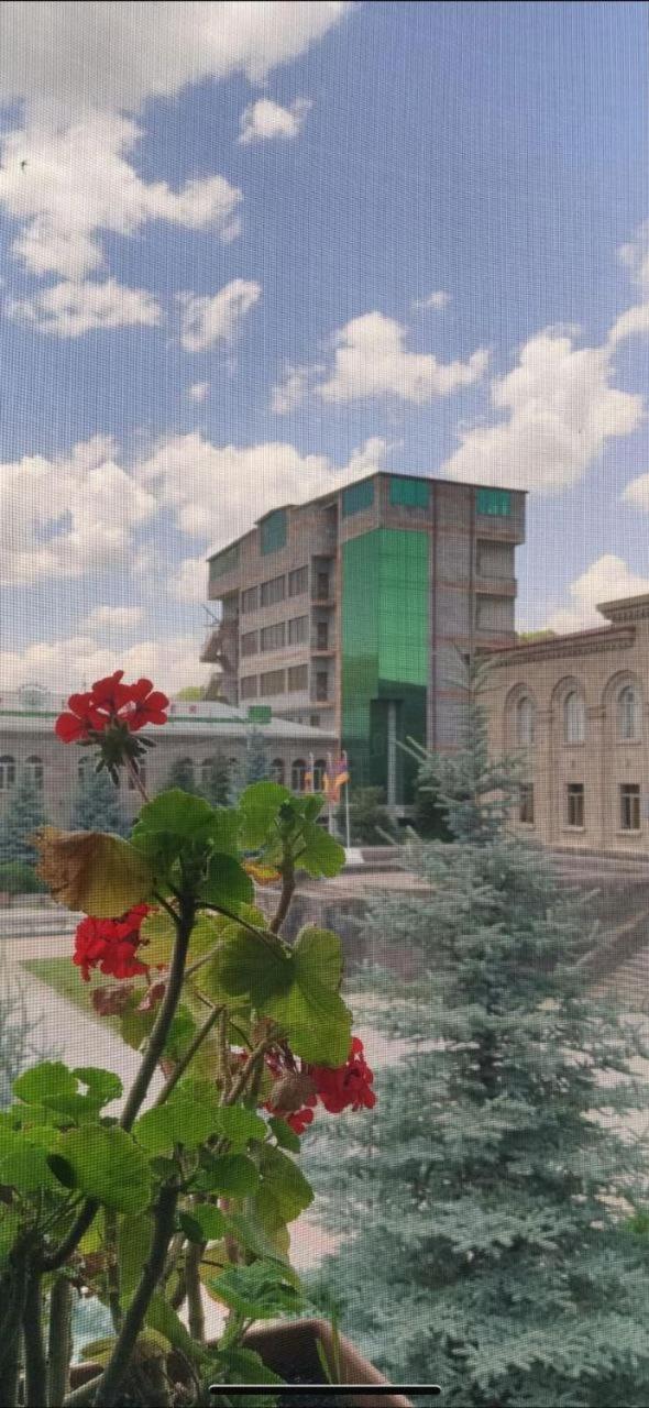 Lalaner Hotel Sisian Luaran gambar